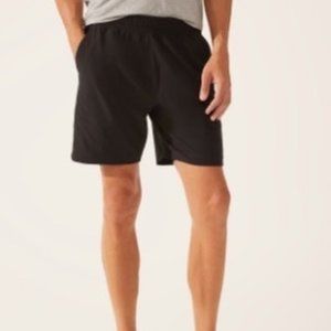 [Italic] NWT  Stride Athletic Shorts - Size XL
